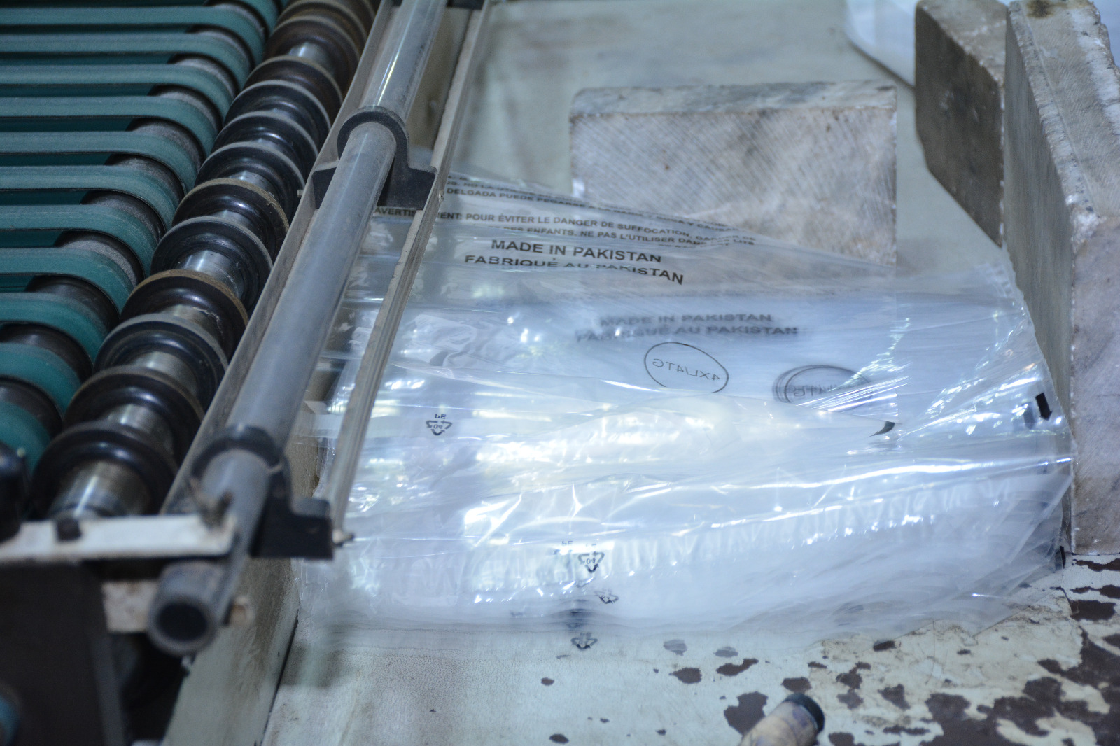 2143ee44-001e-4f46-993d-1ea6782fbd38